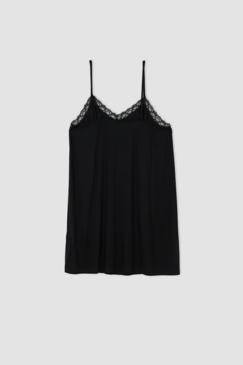 Kadın Siyah DF Plus Regular Fit V Yaka Askılı Büyük Beden Gecelik