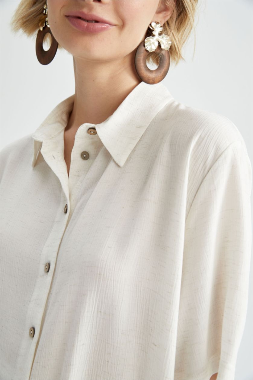 نساء بيج قميص نص كم من مزيج الكتان اوفر سايز بياقة قميص