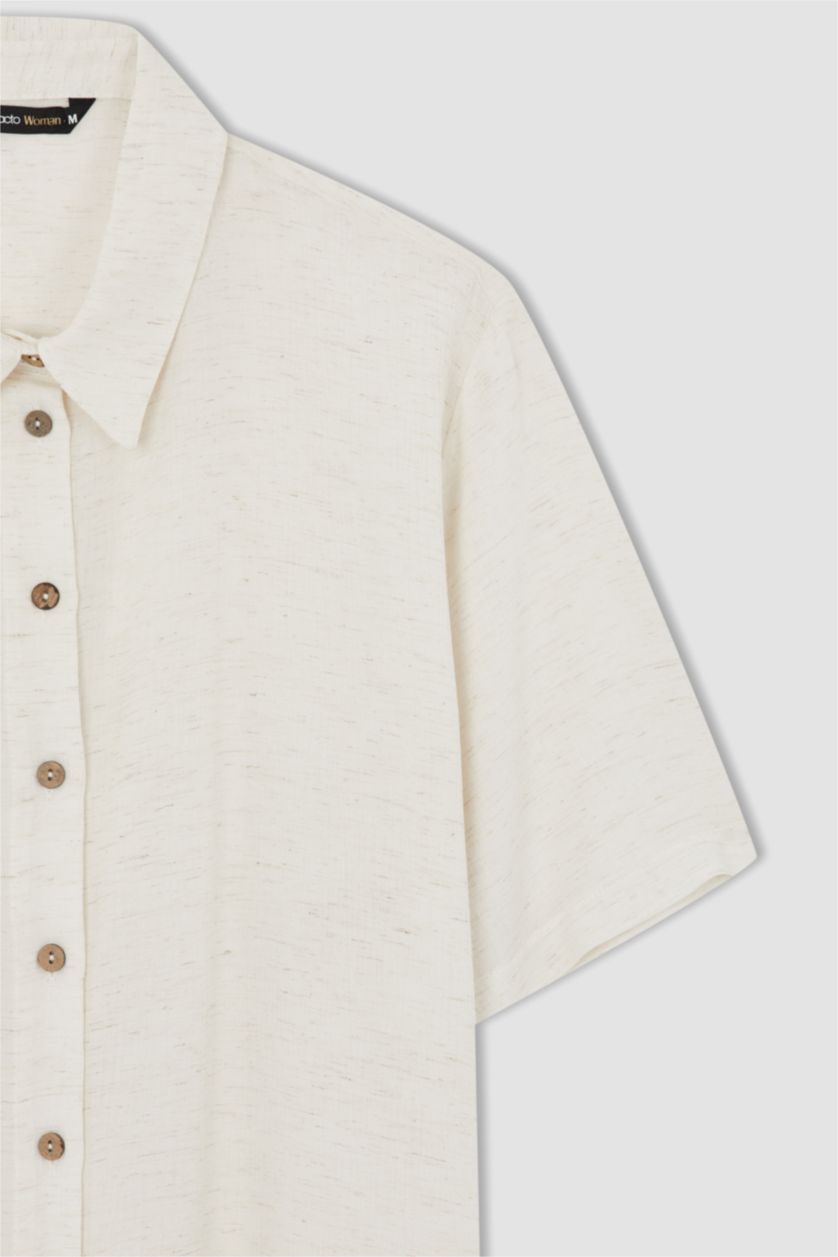 نساء بيج قميص نص كم من مزيج الكتان اوفر سايز بياقة قميص