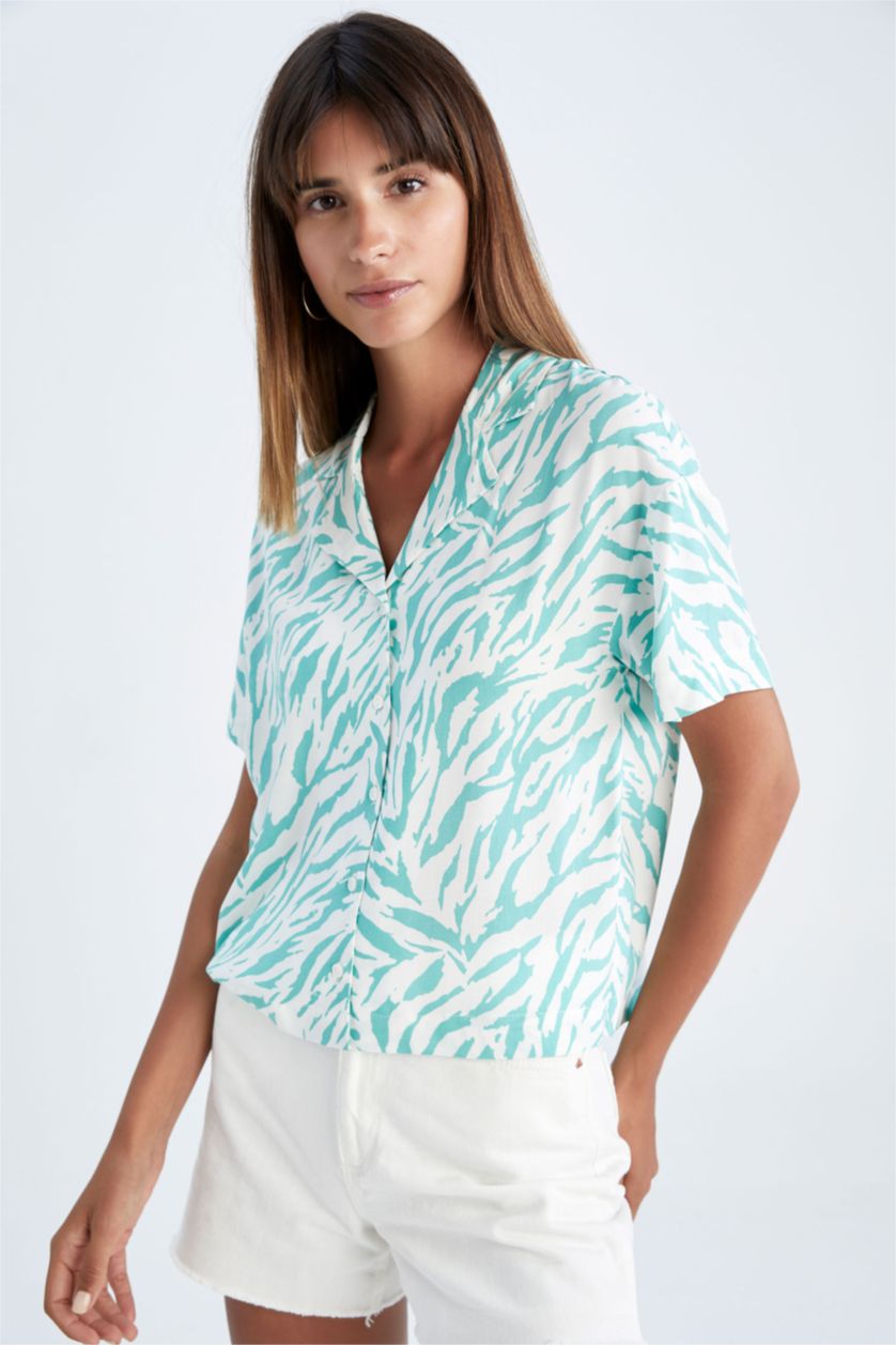 FEMME Bleu Chemise en Viscose à Manches Courtes et à Motifs Coupe Régulière