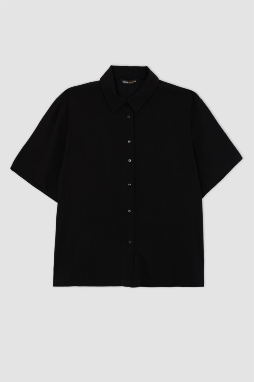 FEMME Noir Chemise à manches courtes en tissu froissé à col chemise coupe classique