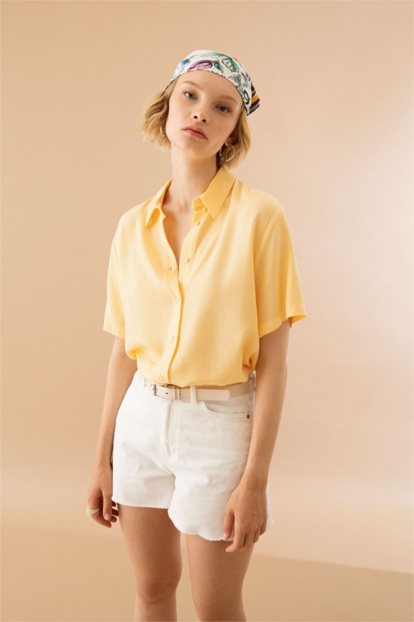 FEMME Jaune Clair Regular Fit Crinkle Fabric Short Sleeve Shirt