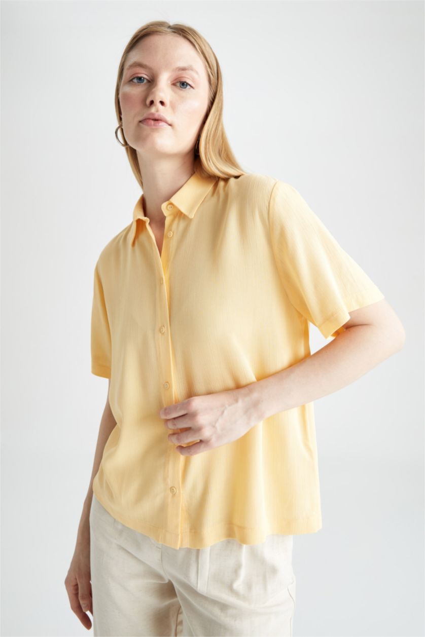 FEMME Jaune Clair Regular Fit Crinkle Fabric Short Sleeve Shirt