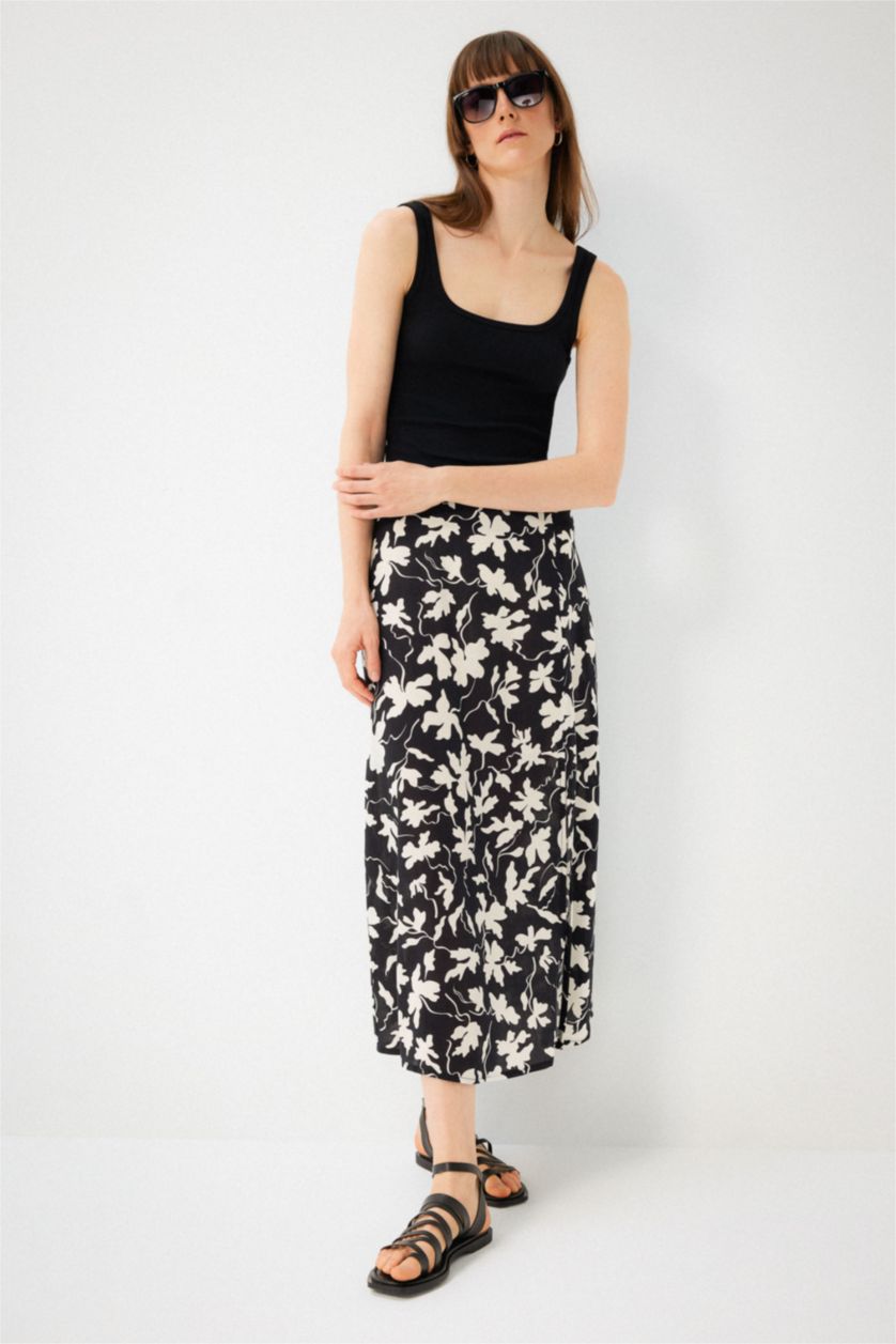 FEMME Noir Jupe mi-longue en viscose à motif floral