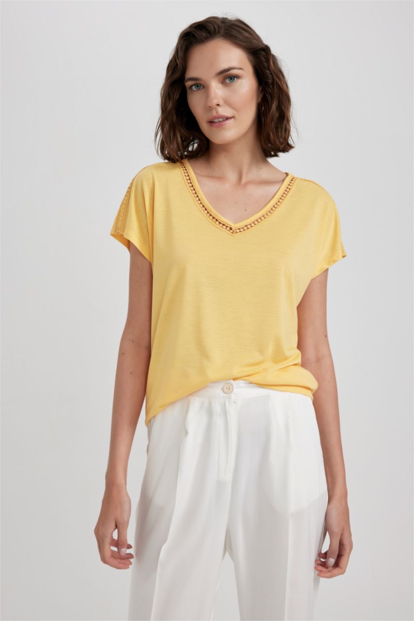 WOMAN Yellow Traditional V Neck Short Sleeve T-Shirt
