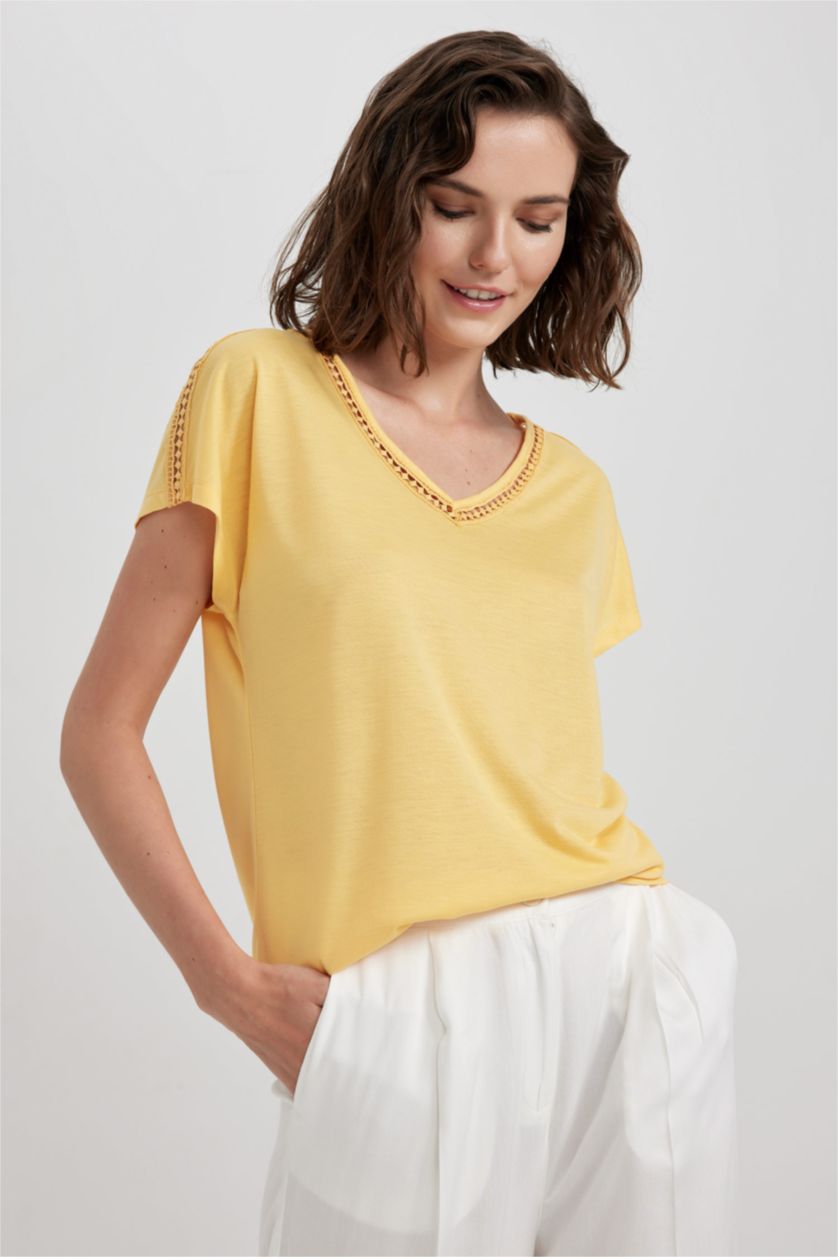 WOMAN Yellow Traditional V Neck Short Sleeve T-Shirt