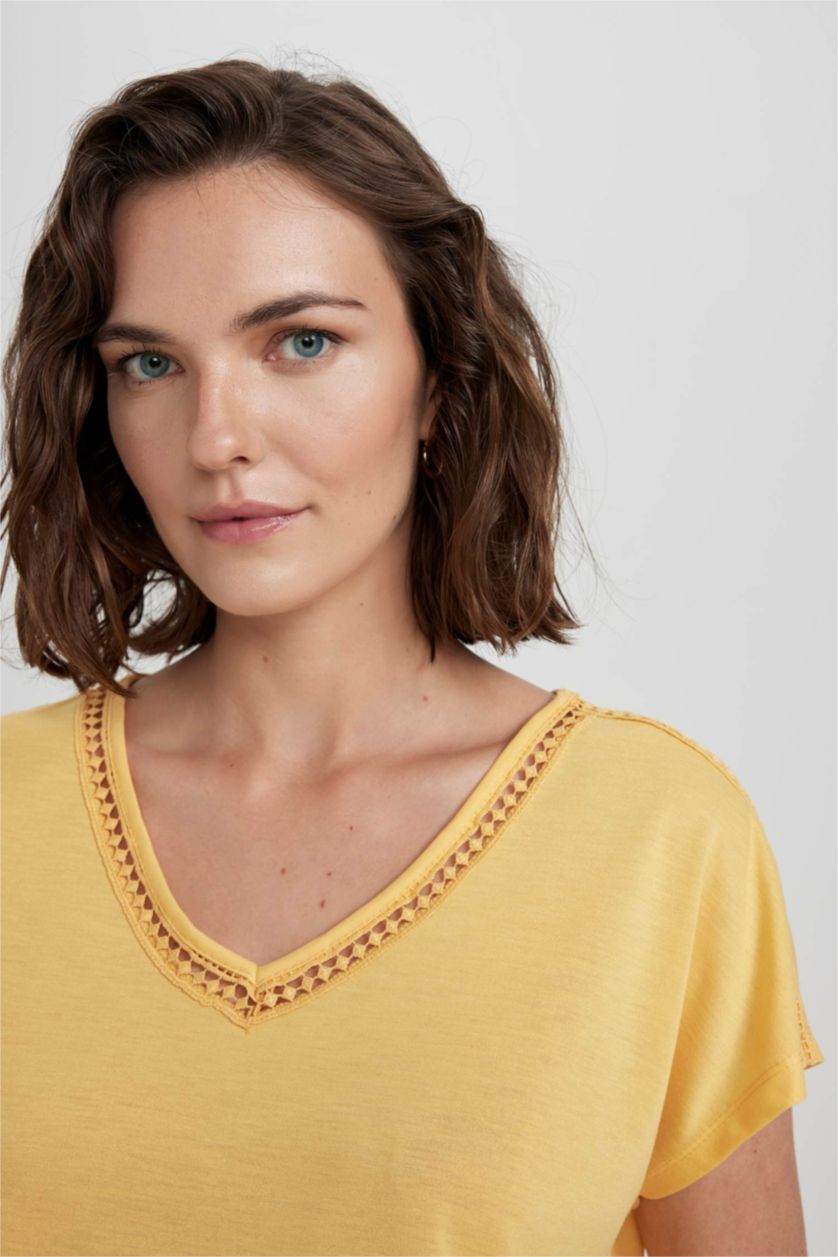 WOMAN Yellow Traditional V Neck Short Sleeve T-Shirt