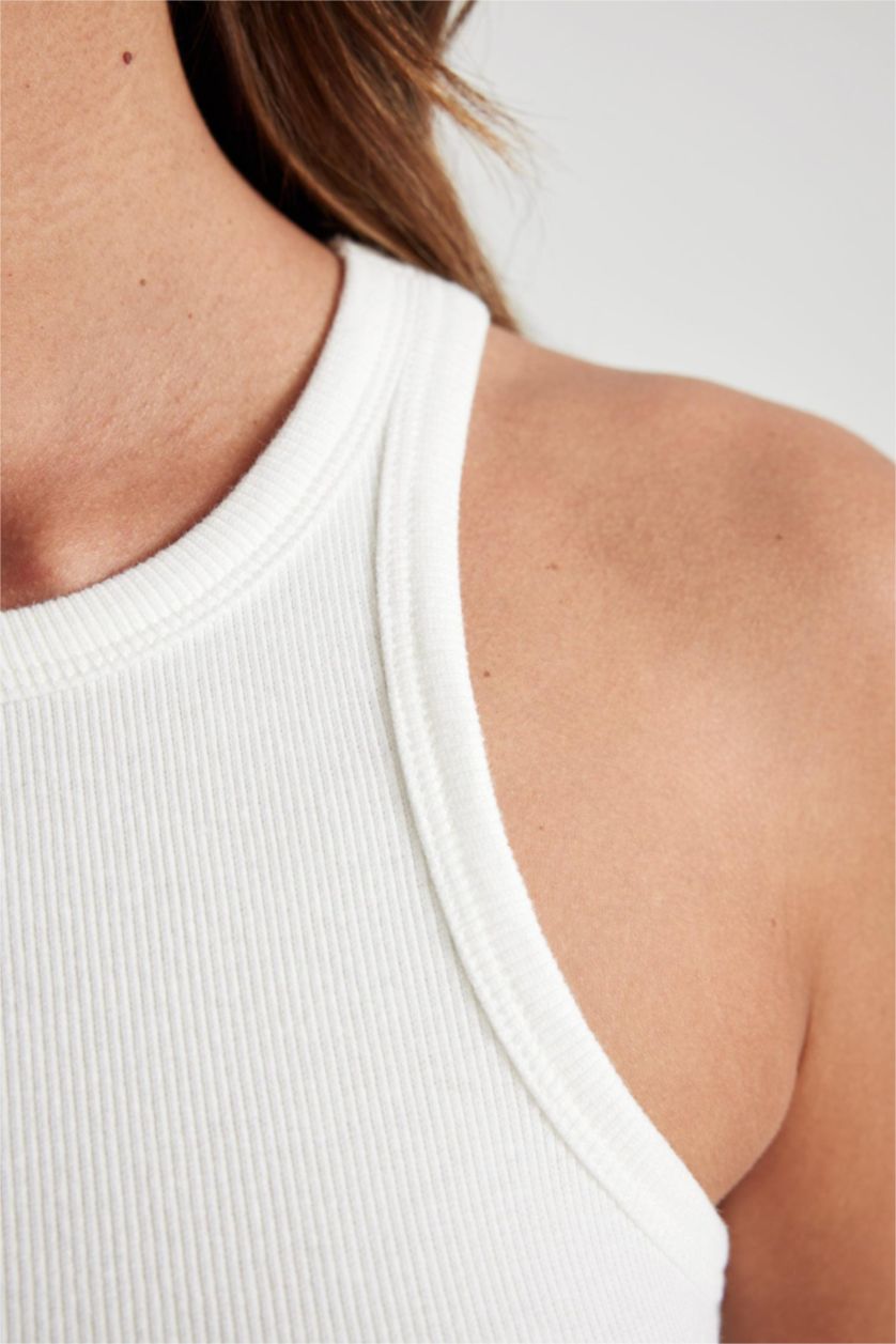 Woman Ecru Slim Fit Halter Collar Ribbed Camisole Undershirt