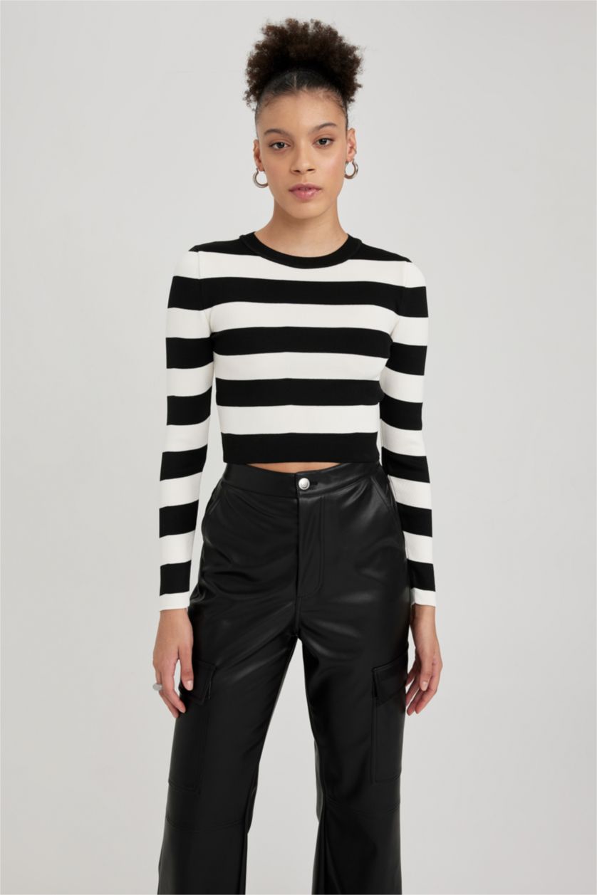 WOMAN Black Slim Fit Crew Neck Knitwear Pullover