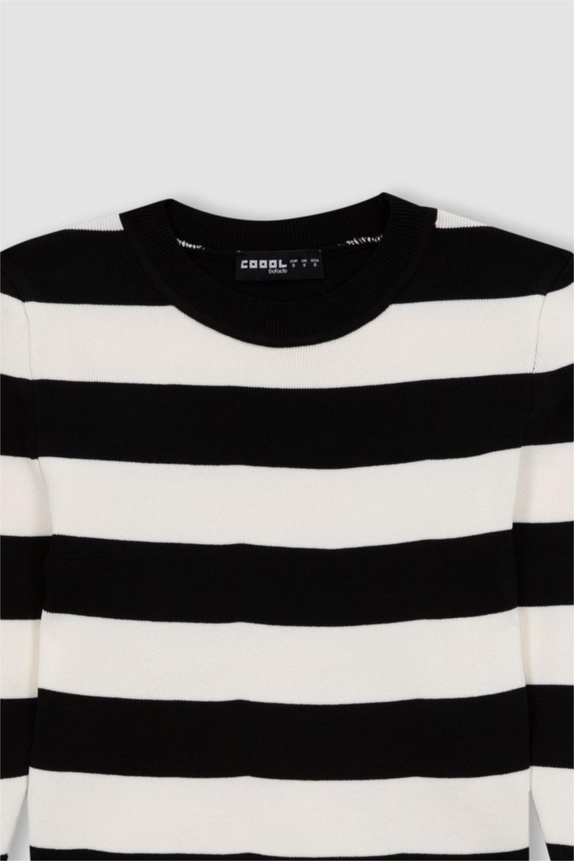 WOMAN Black Slim Fit Crew Neck Knitwear Pullover