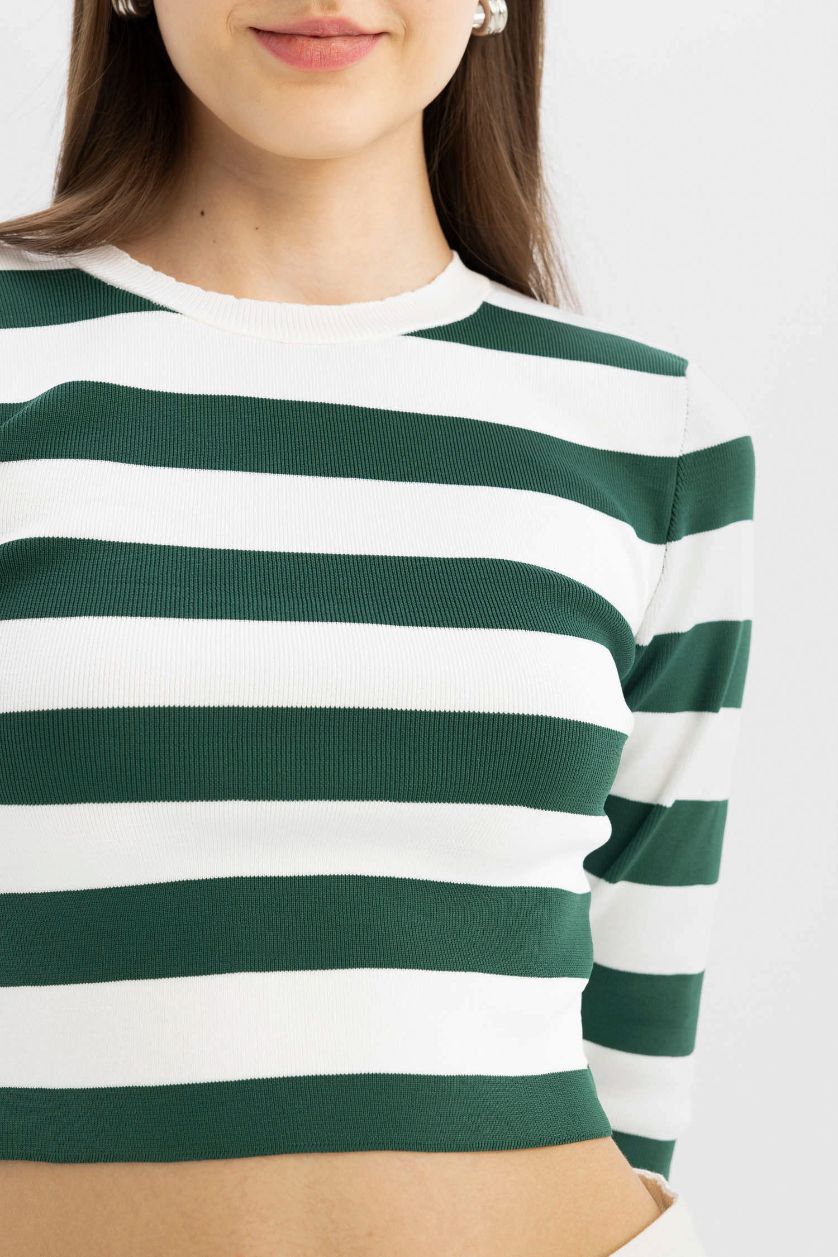 Kadın Yeşil Slim Fit Dar Kesim Çizgili Bisiklet Yaka Triko Kazak