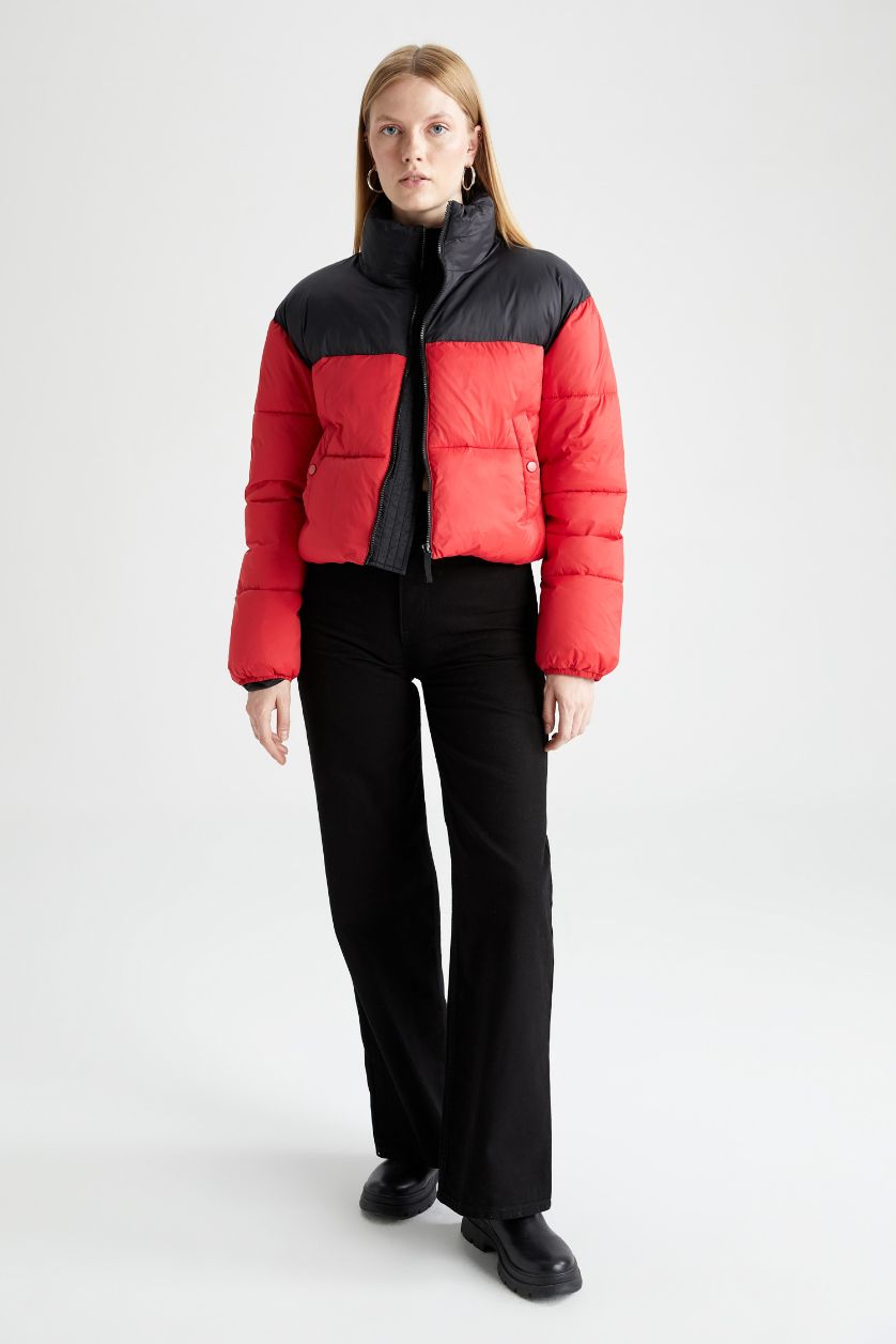 Kadın Kırmızı Su İtici Renk Bloklu Şişme Mont