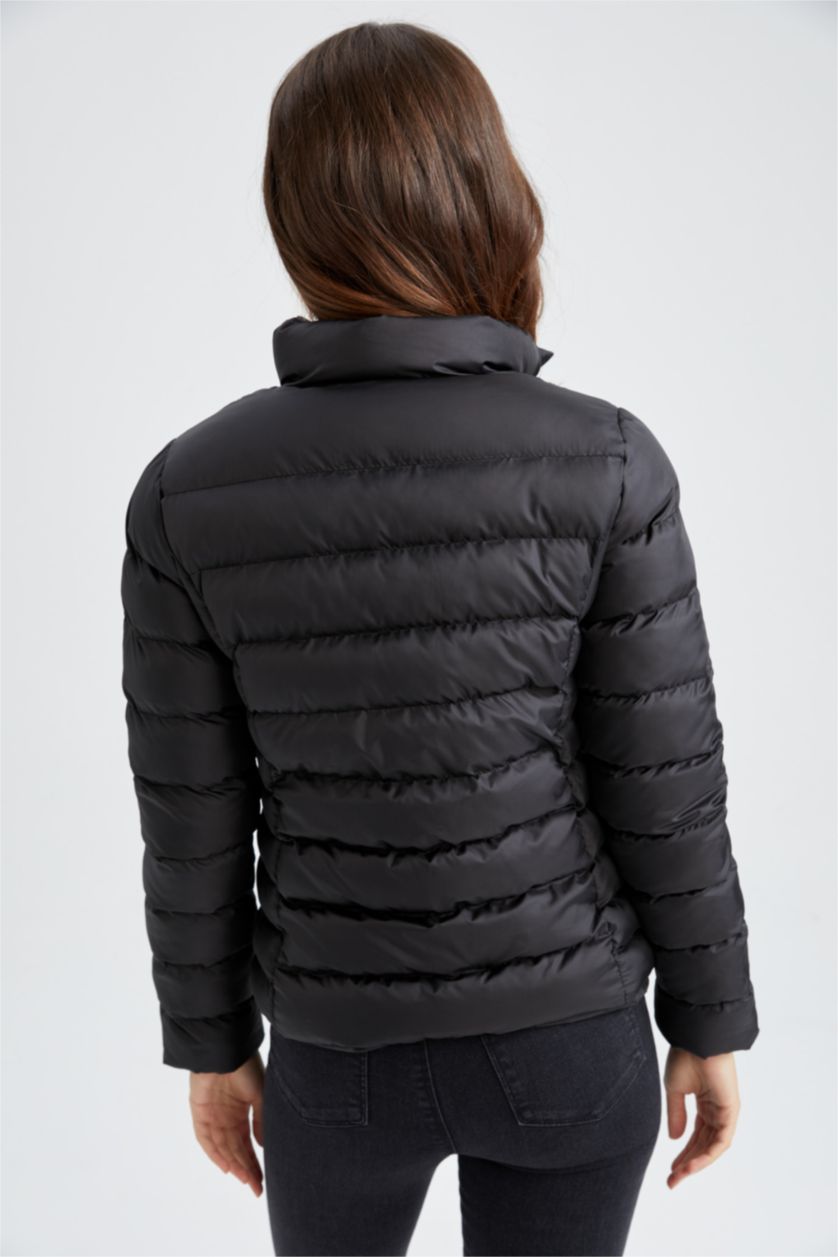 Женщины Черный Puffer Jacket