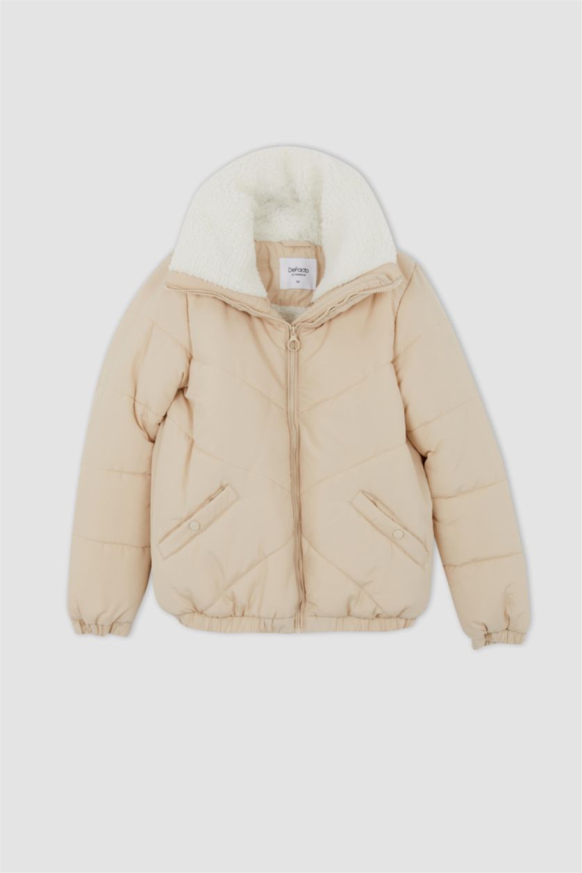 نساء بيج فاتح قمصلة بقصة مريحة بفرو صناعي