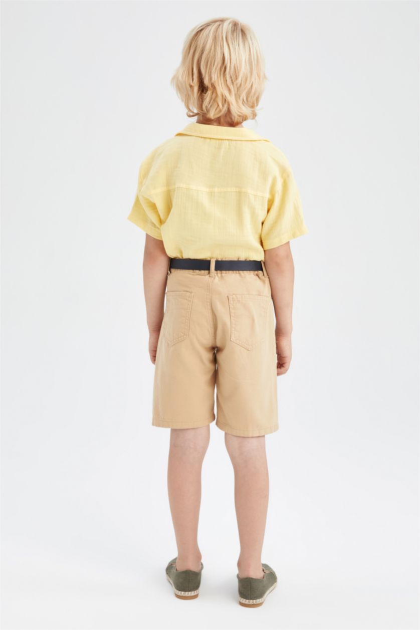 Мальчики и подростки Бежевый Шорты бермуды с ремнем для мальчиков