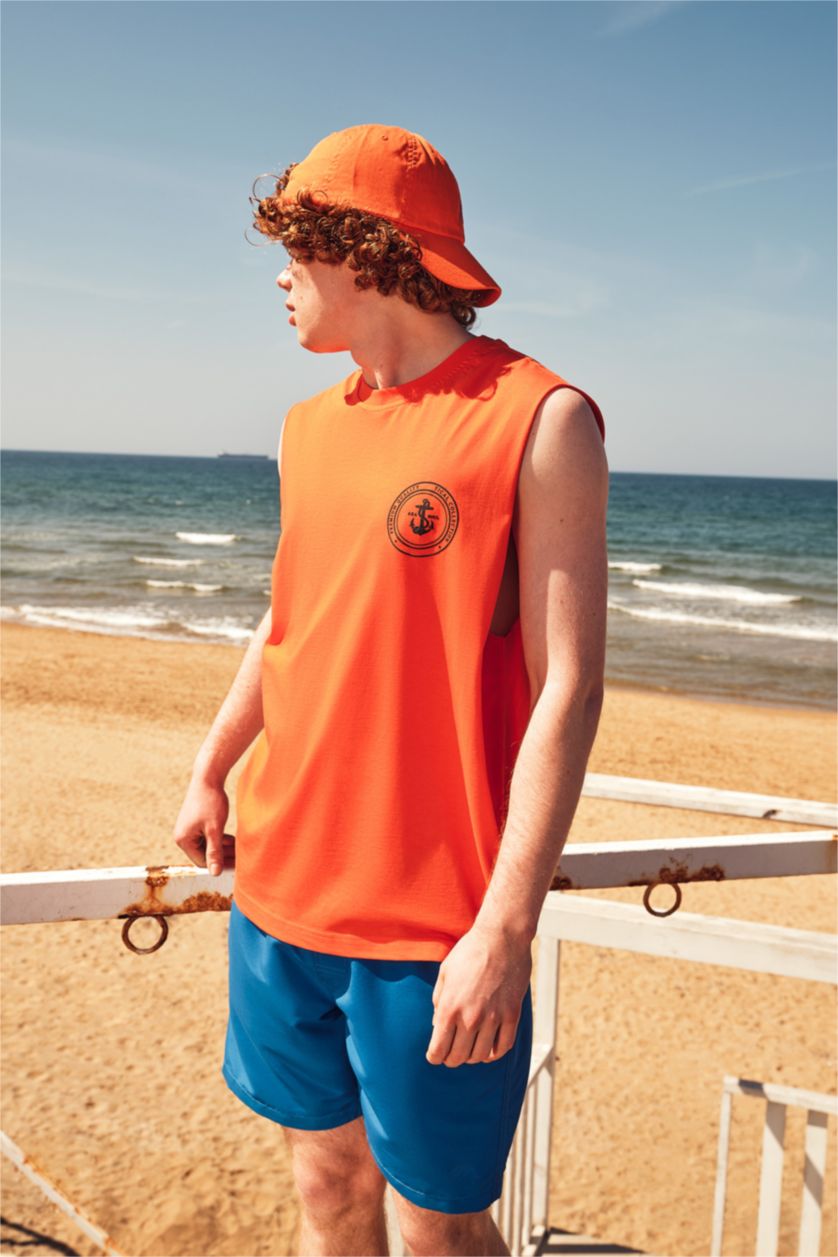 MAN Coral Boxy Fit Minimal Print Vest