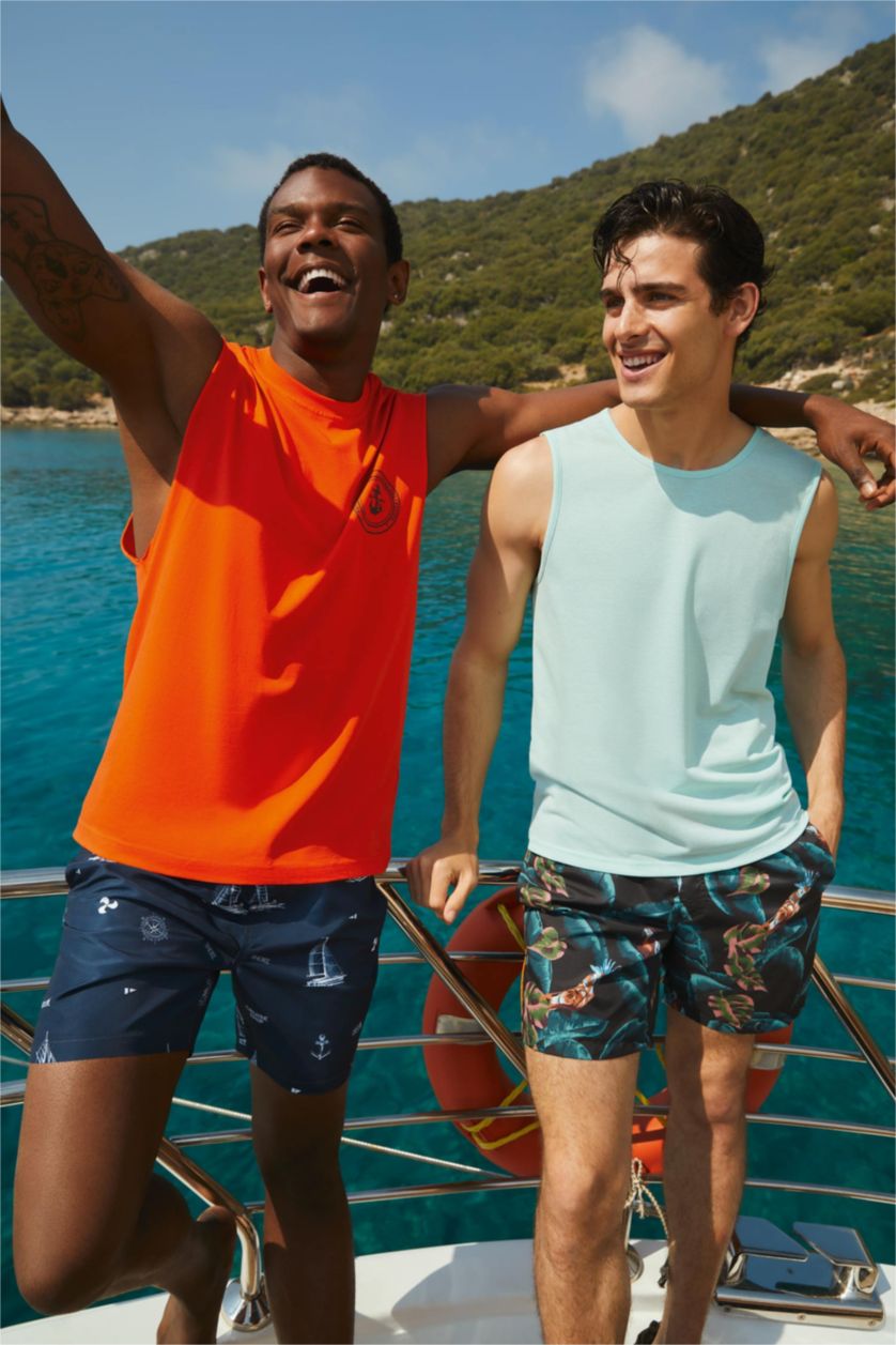 MAN Coral Boxy Fit Minimal Print Vest