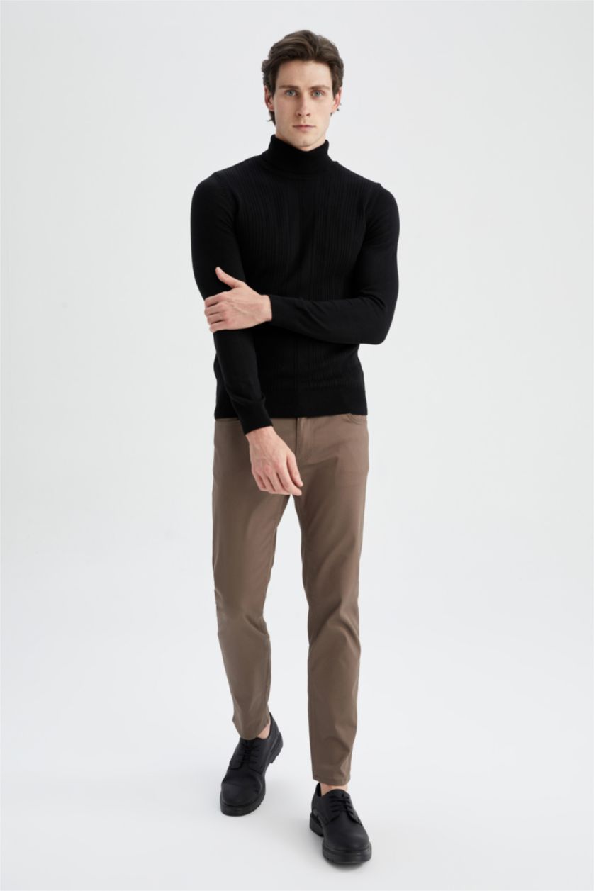 رجال أسود بلوفر تريكو بقصة ضيقة  بياقة مدورة