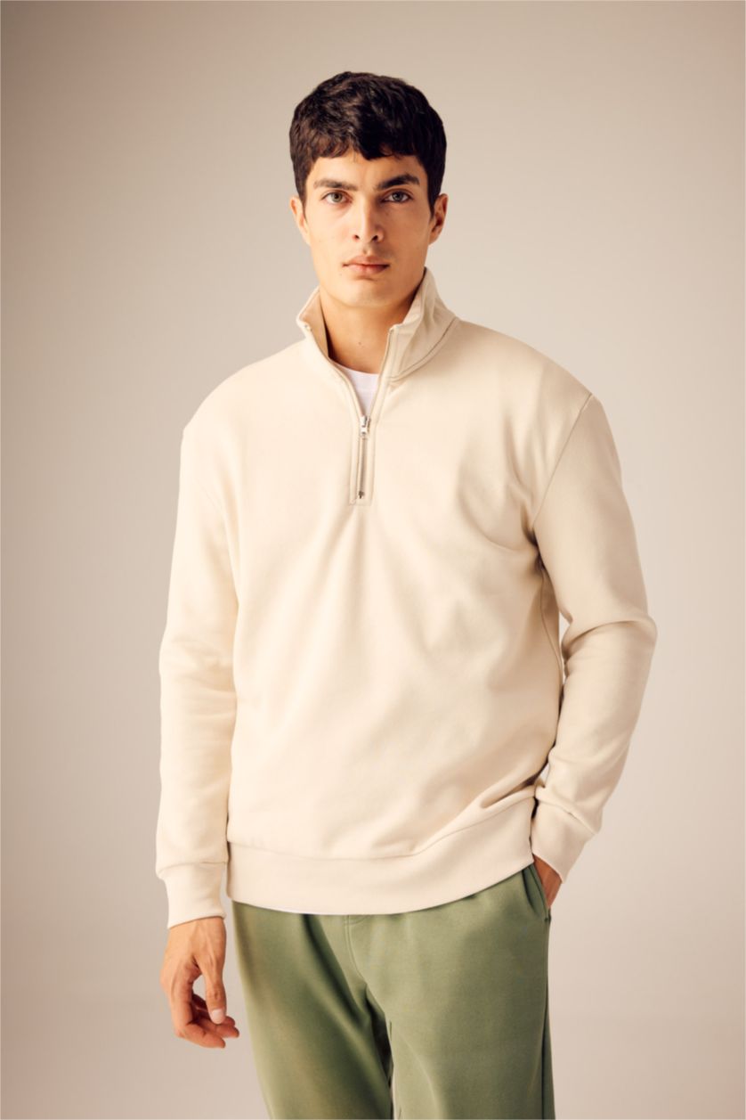 Beige Man Comfort Fit Sweatshirt 2560447 | DeFacto