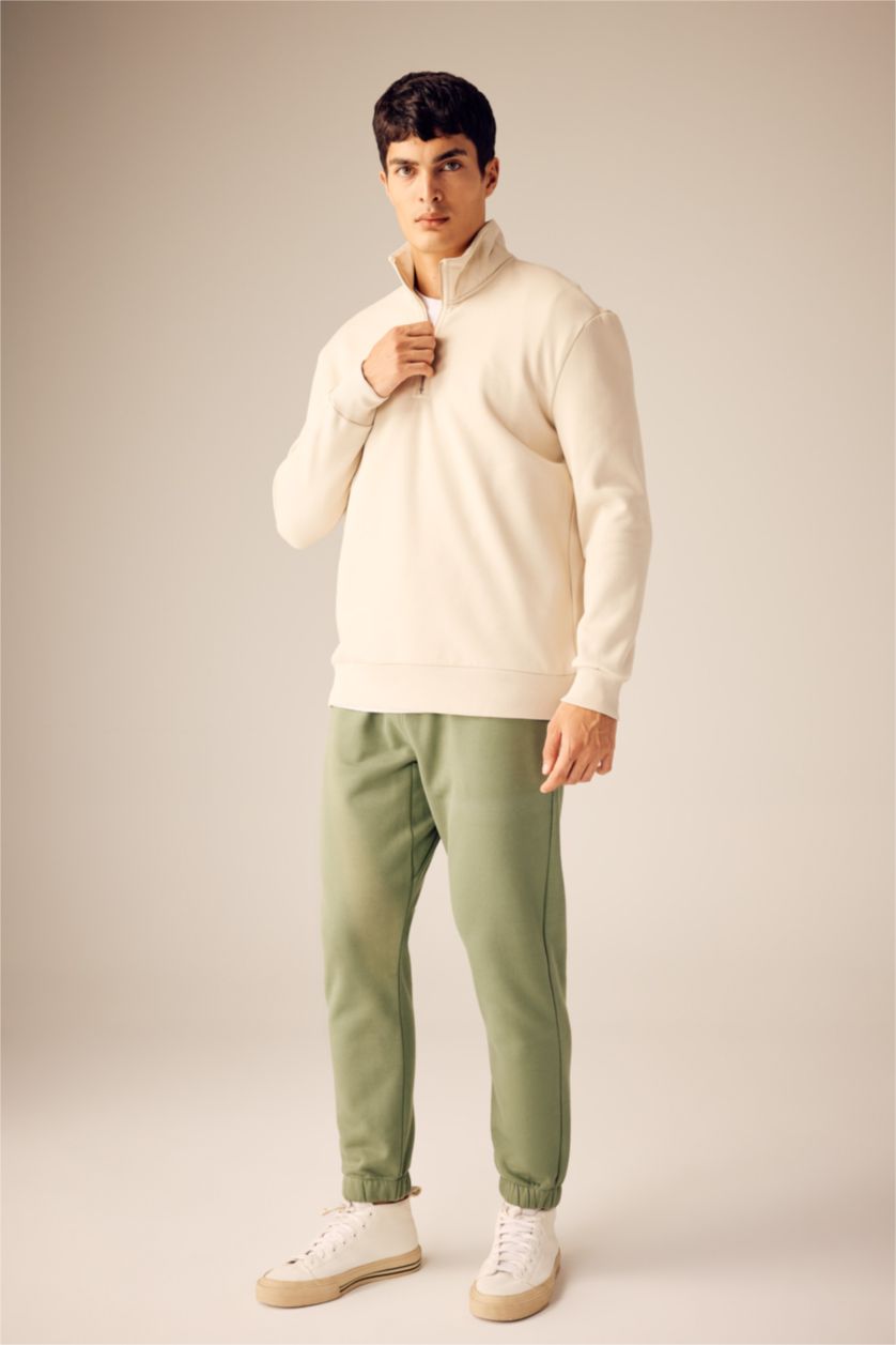 Beige Man Comfort Fit Sweatshirt 2560447 | DeFacto