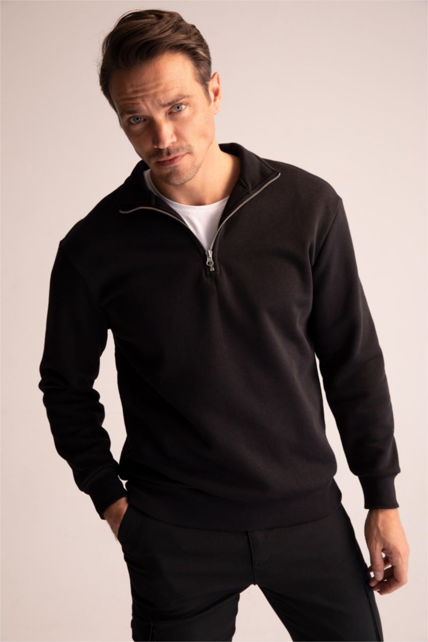 MAN Black Comfort Fit Sweatshirt