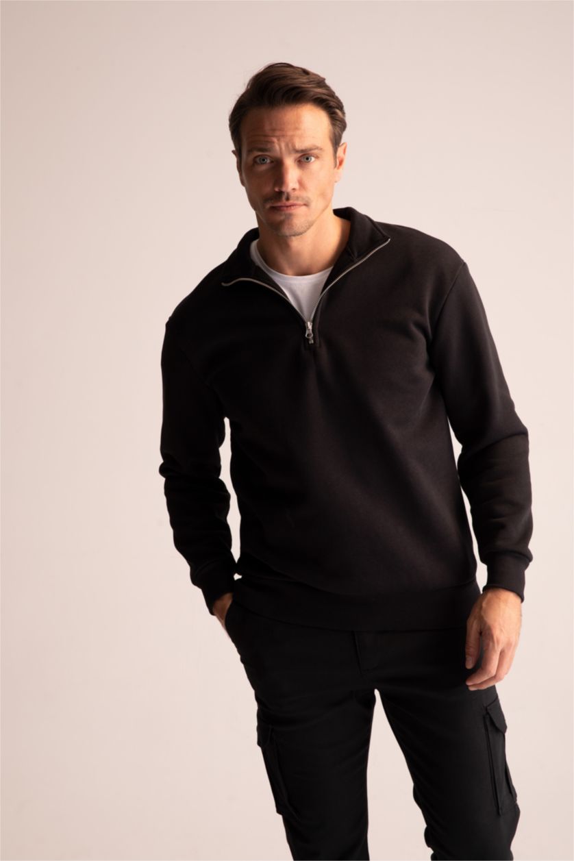 MAN Black Comfort Fit Sweatshirt