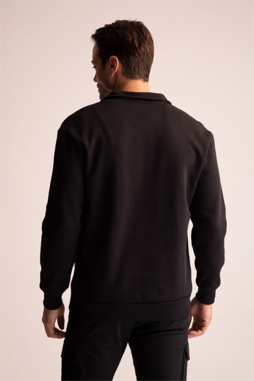 MAN Black Comfort Fit Sweatshirt