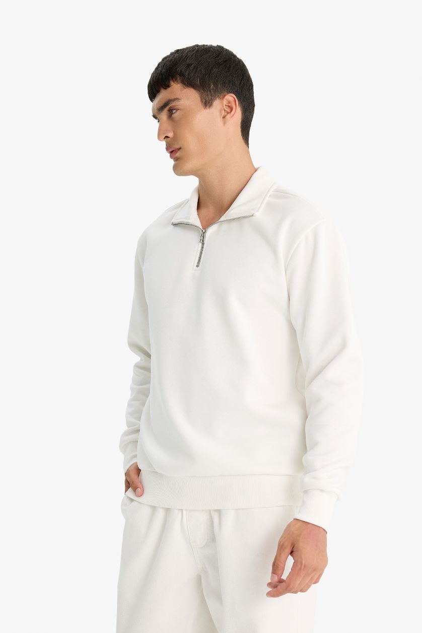 Erkek Kırık Beyaz Regular Fit Dik Yaka Yarım Fermuarlı Basic Düz Sweatshirt