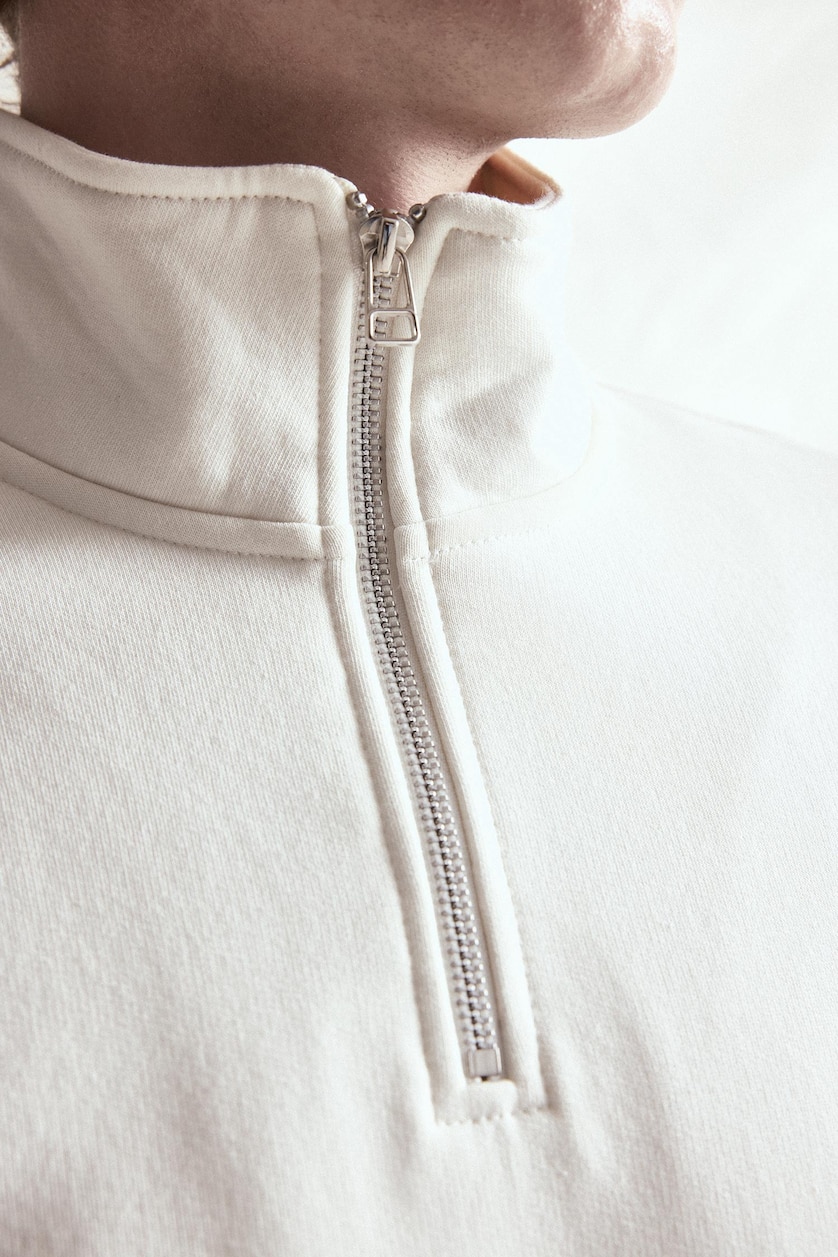 MAN Ecru Regular Fit Stand Collar Half-Zip Basic Sweatshirt
