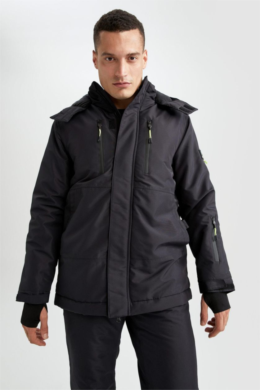 MAN Black Defacto Fit Regular Fit Ski Jacket