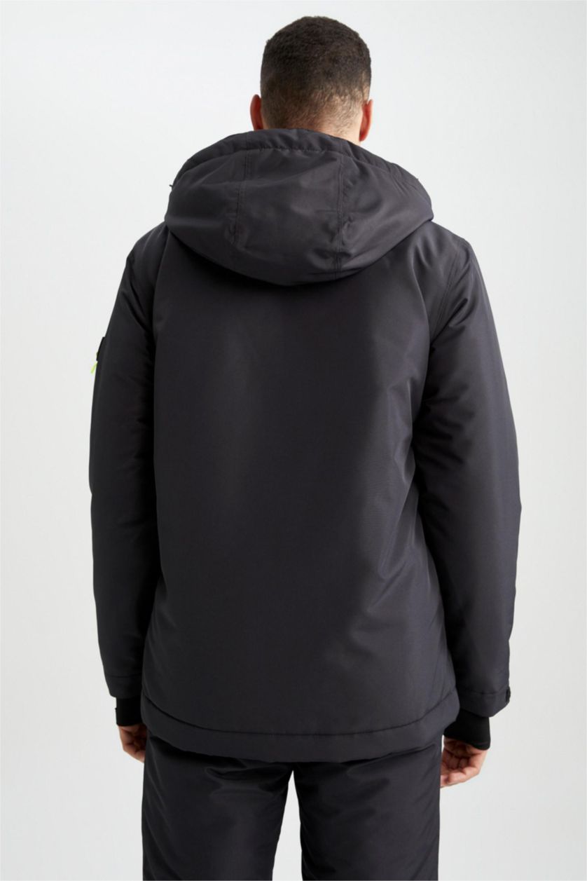 MAN Black Defacto Fit Regular Fit Ski Jacket