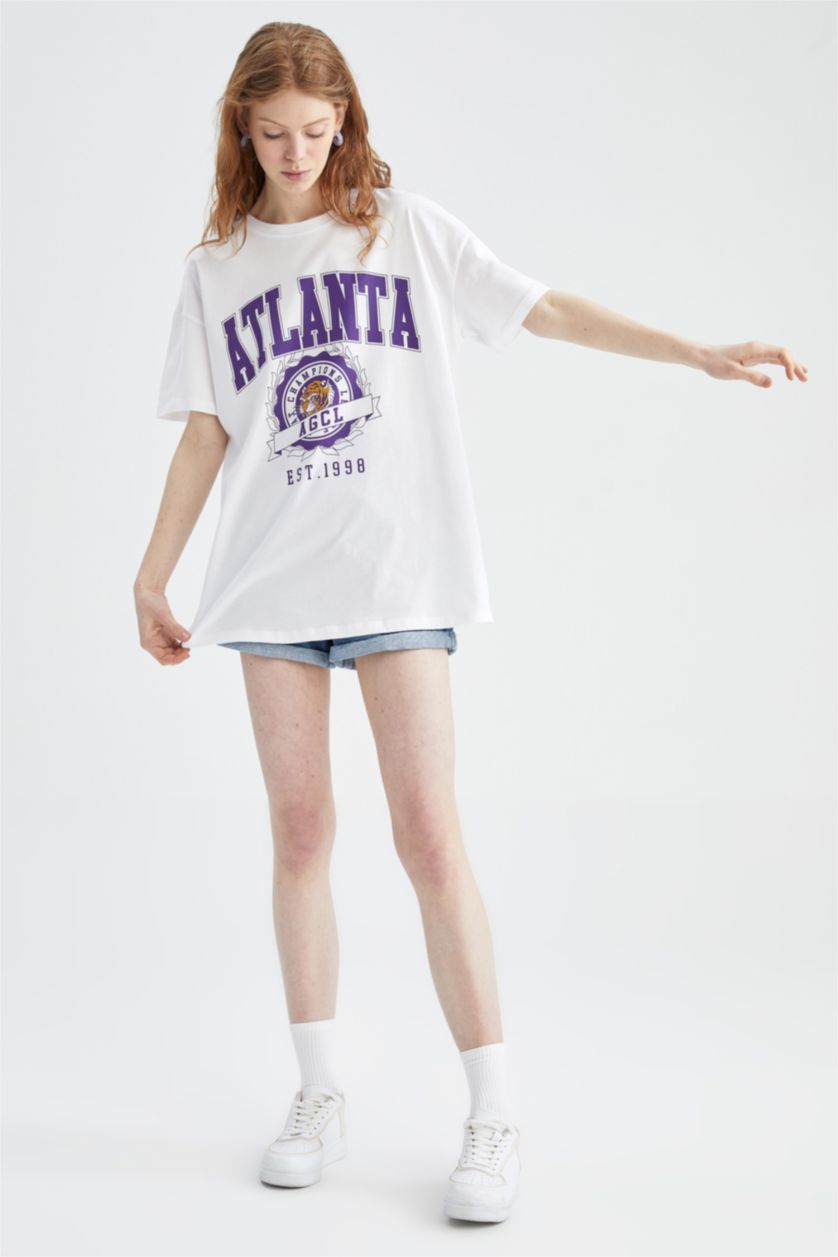 نساء أبيض تي شيرت نص كم مطبوع اوفر سايز بياقة مستديرة