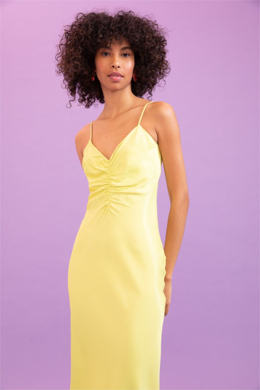 نساء Sarı فستان سهرة طويل ساتان بحمالات بياقة V بقصة مستقيمة