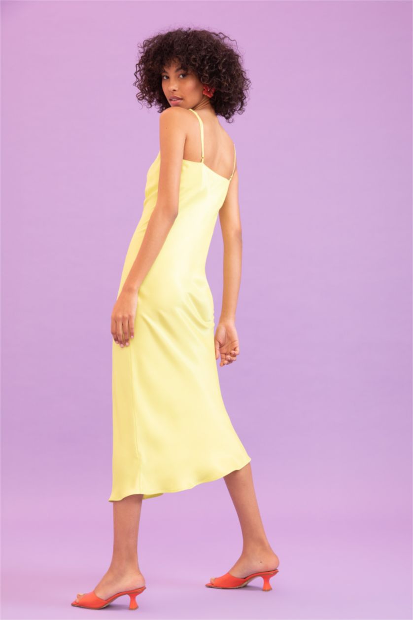نساء Sarı فستان سهرة طويل ساتان بحمالات بياقة V بقصة مستقيمة