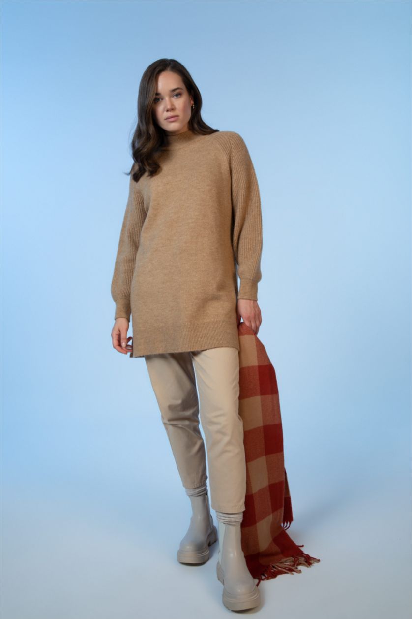 FEMME Beige Tunique Coupe Régulière Col montant