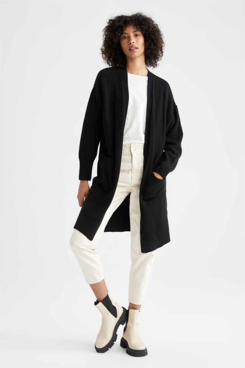 FEMME Noir Cardigan mi-long en maille à col en V et poche à coupe régulière