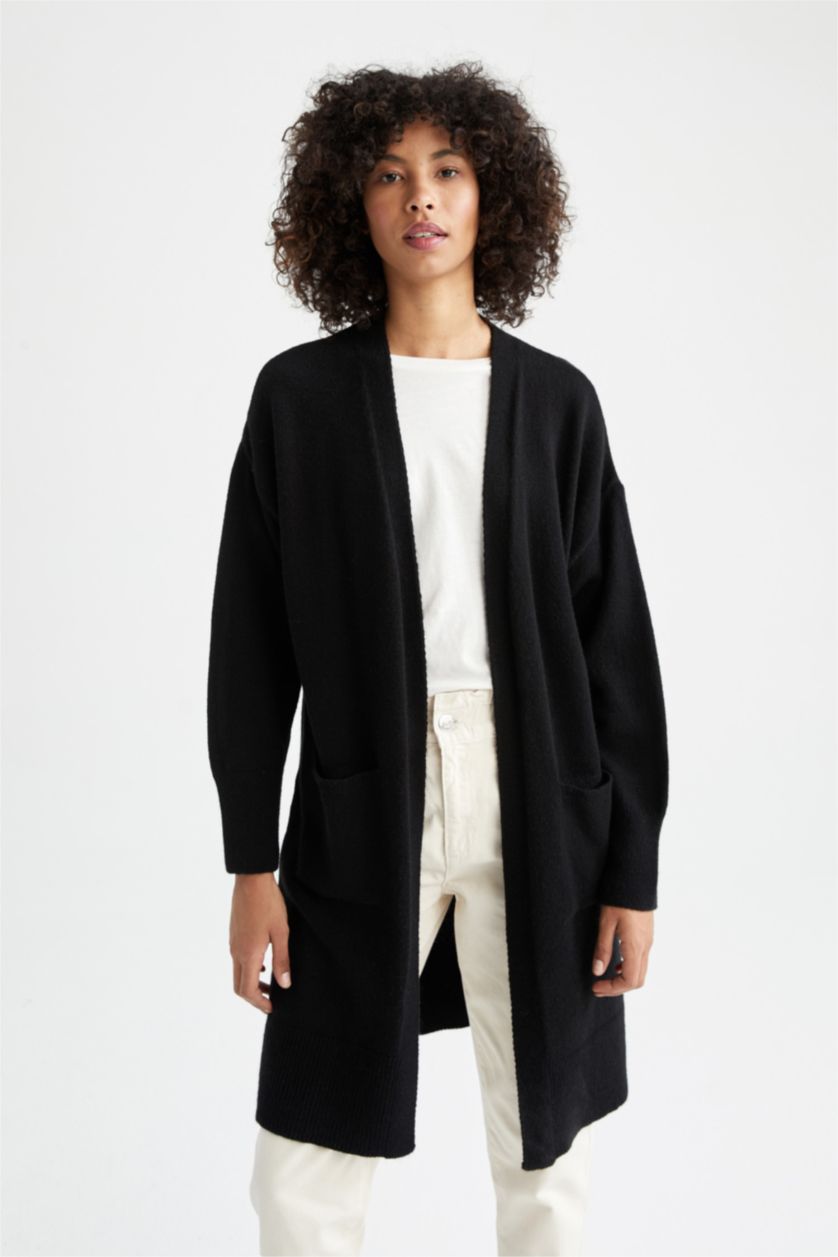 FEMME Noir Cardigan mi-long en maille à col en V et poche à coupe régulière