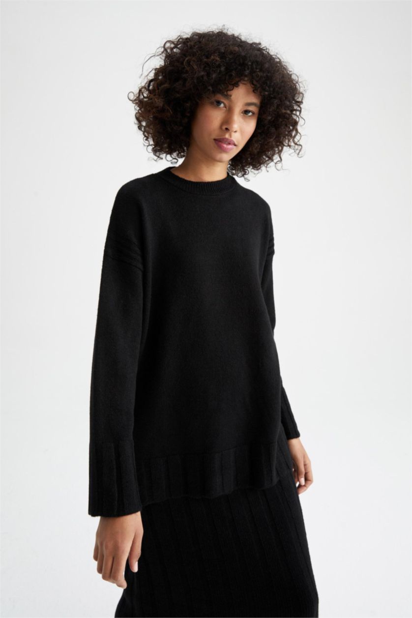 WOMAN Black Regular Fit Crew Neck Tunic