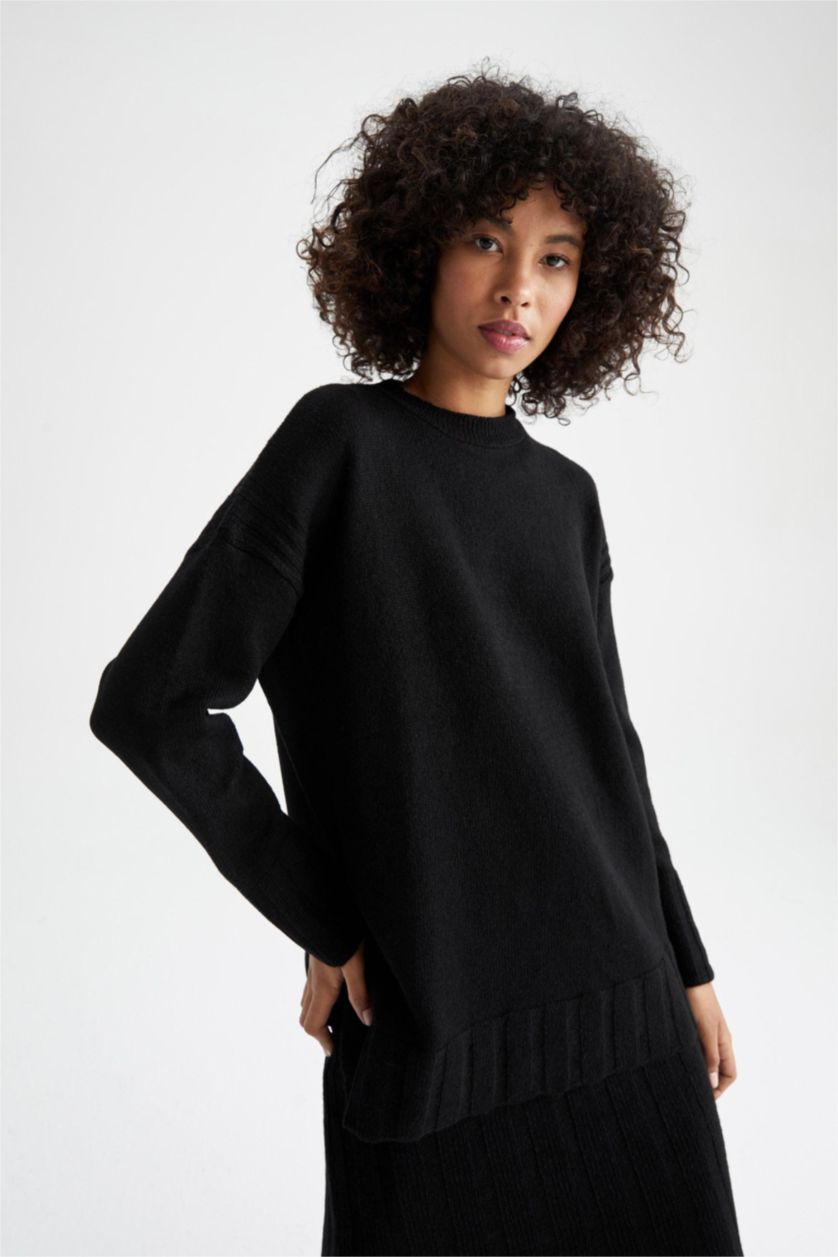 WOMAN Black Regular Fit Crew Neck Tunic