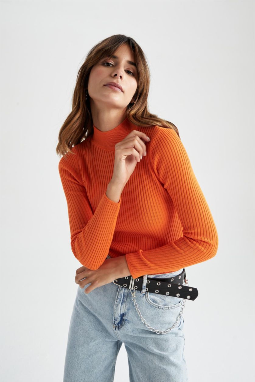 FEMME Orange Foncé Pull côtelé ajusté à demi col roulé