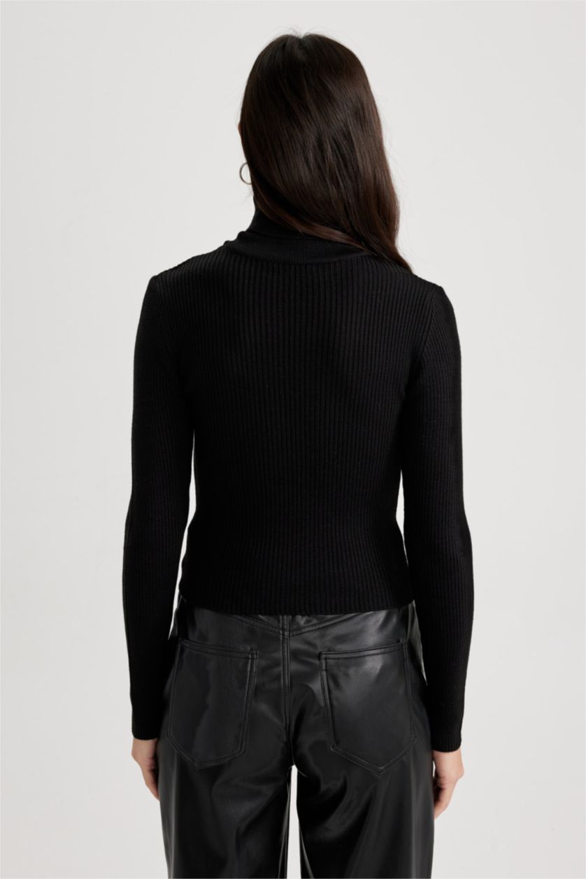 Kadın Siyah Slım Fıt Balıkçı Yaka Triko Kazak