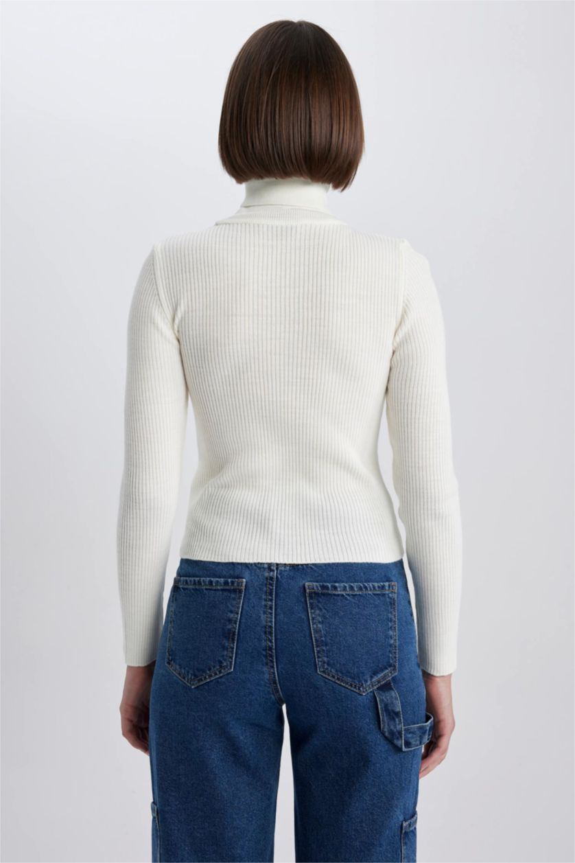 FEMME Écru Pull-Over Coupe Slim Col De Tortue