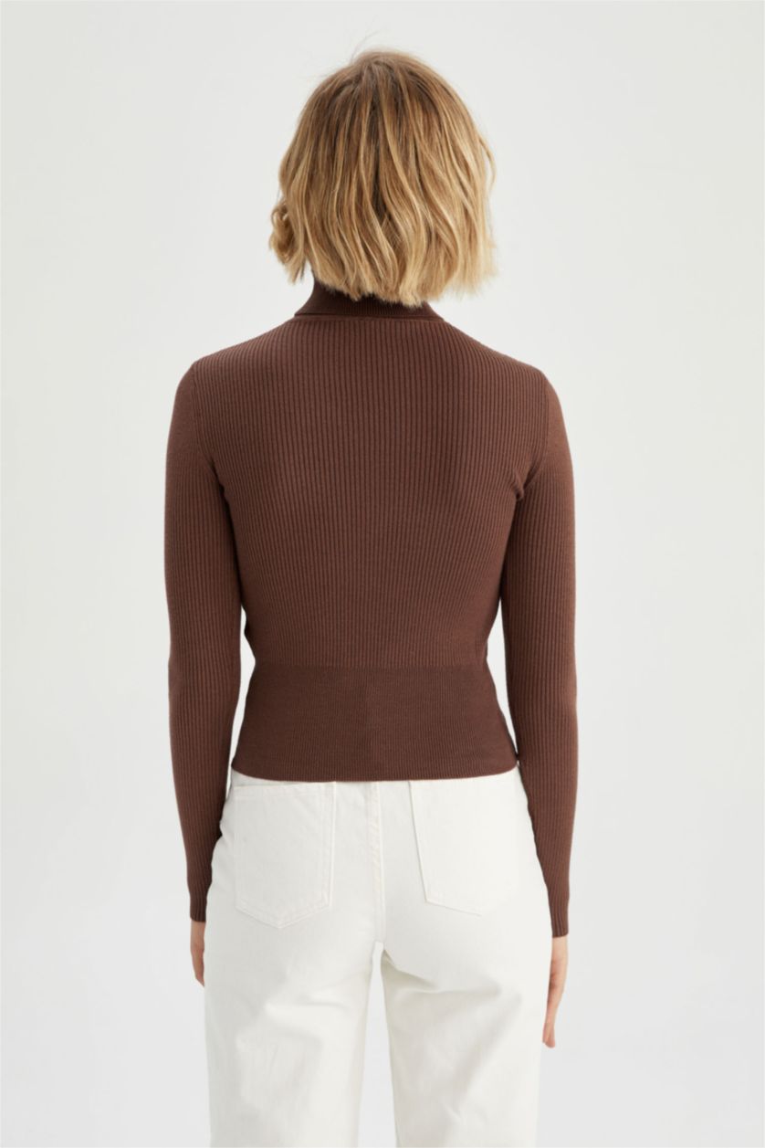 WOMAN Brown Fitted Turtleneck Rib Pullover