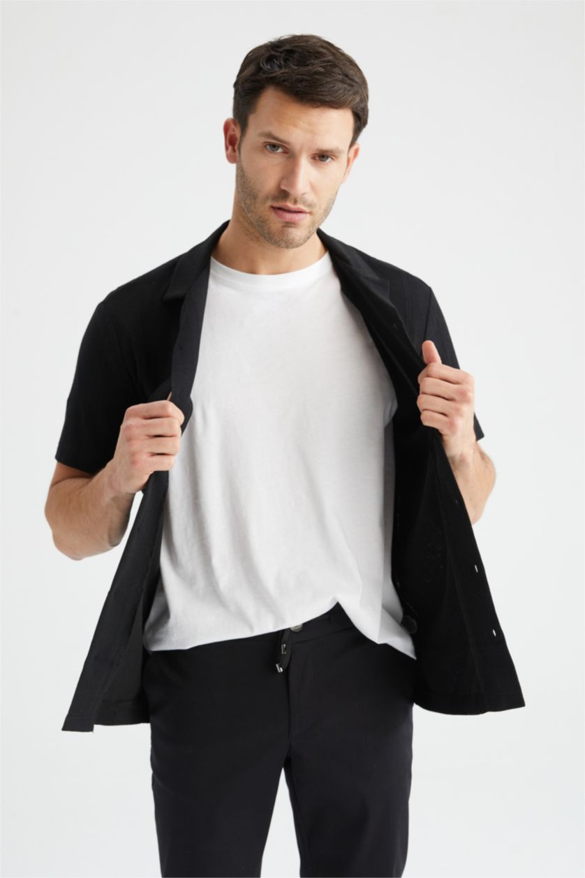 Erkek Siyah Regular Fıt Jakarlı Kısa Kollu Gömlek