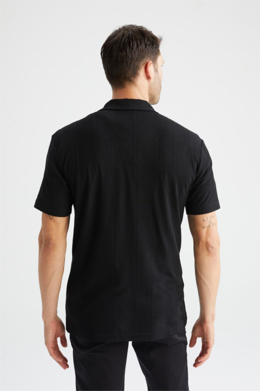 Erkek Siyah Regular Fıt Jakarlı Kısa Kollu Gömlek