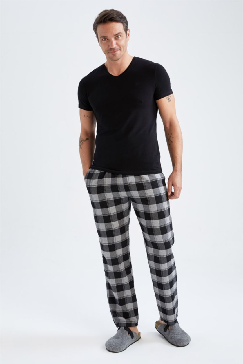 رجال أسود بنطلون فلانيل قصة عادية بجيب