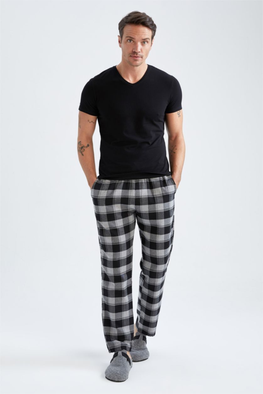 رجال أسود بنطلون فلانيل قصة عادية بجيب