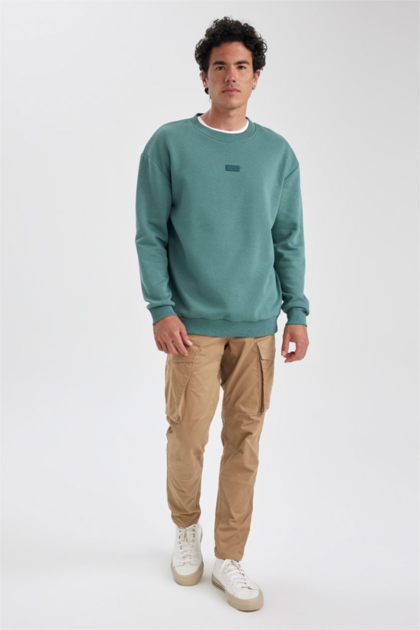 Man Green Boxy Fit Crew Neck Sweatshirt