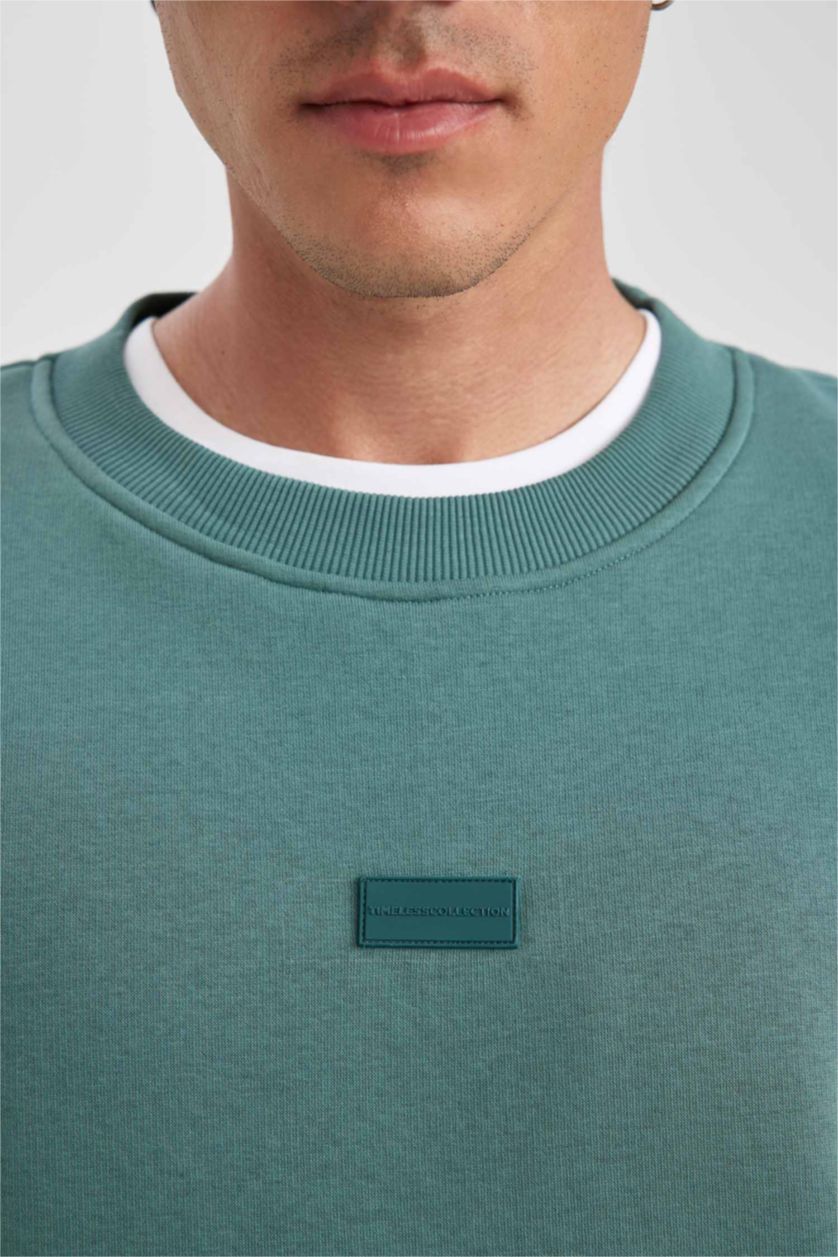 Man Green Boxy Fit Crew Neck Sweatshirt