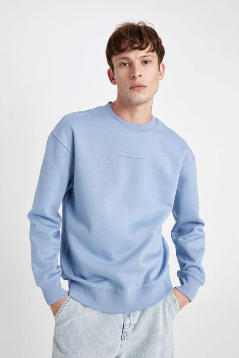 Men Blue Boxy Fit Sweatshirt